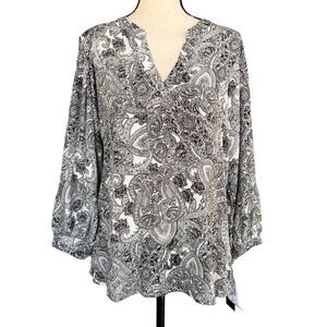 Studio By JPR Small Top Paisley Long Balloon Sleeve V-Neck Hi-Low Metallic New